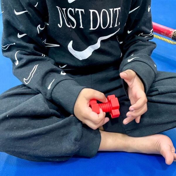 Grip nut